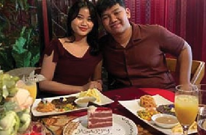 SEMI PRIVATE ROMANTIC CANDLE LIT DINNER
